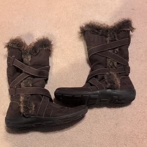Women’s Brown Faux-Fur Winter Boots Size 6